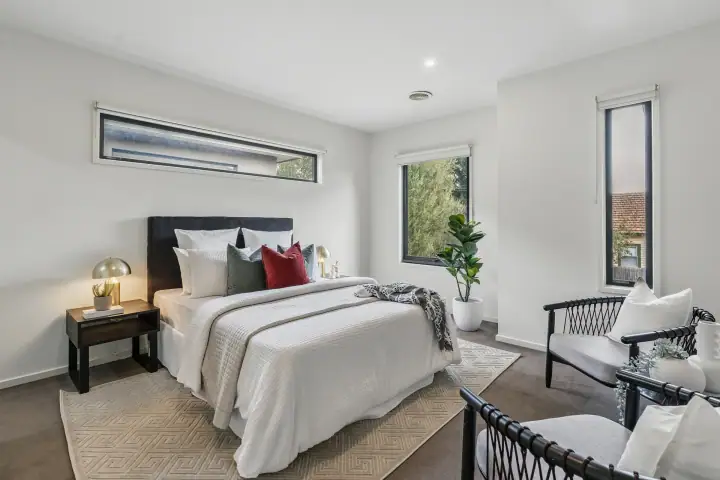 Bedroom or bathroom, Brighton East