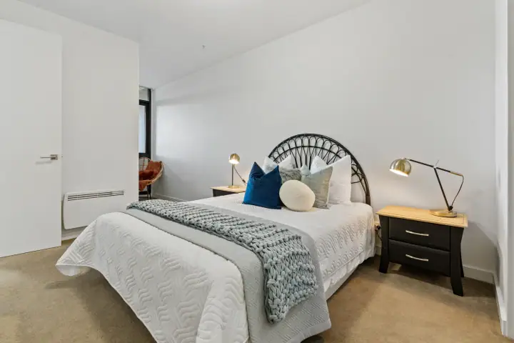 Bedroom or bathroom, Caulfield South