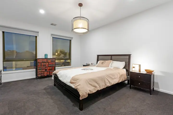 Bedroom or bathroom, Williams Landing