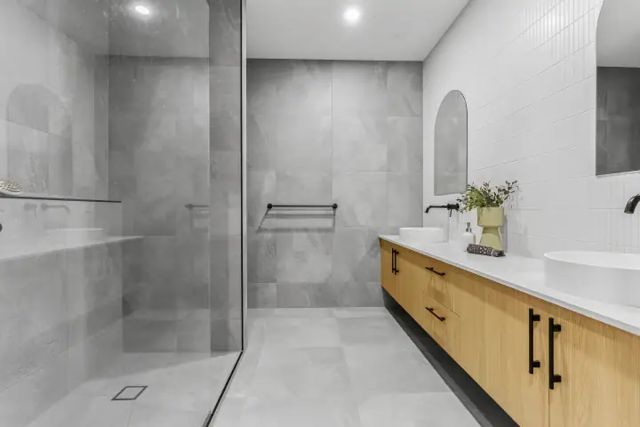 Bedroom or bathroom, Yarraville