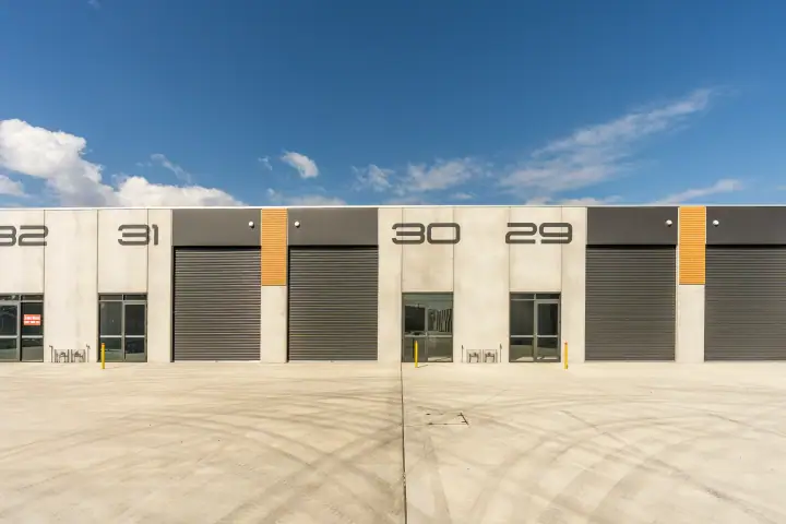 Commercial property, Moe