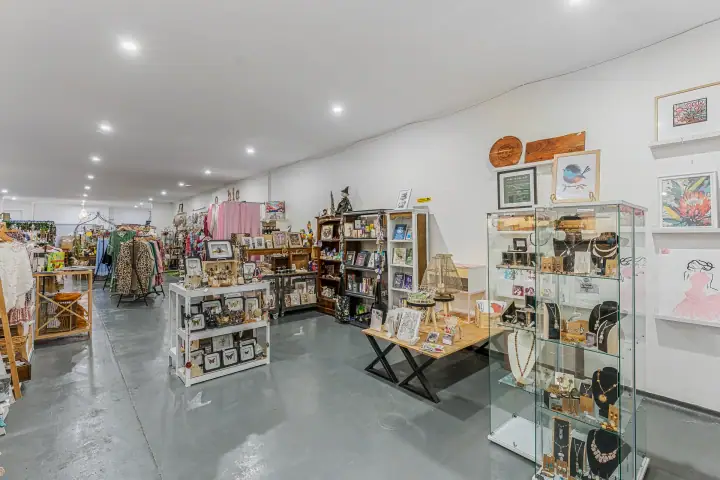 Commercial property, Upper Ferntree Gully