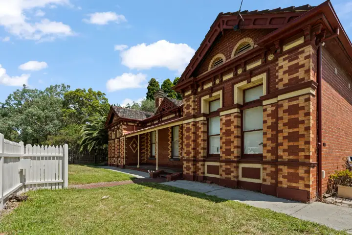 Exterior, Balaclava