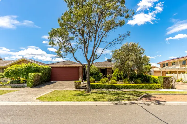 Exterior, Knoxfield
