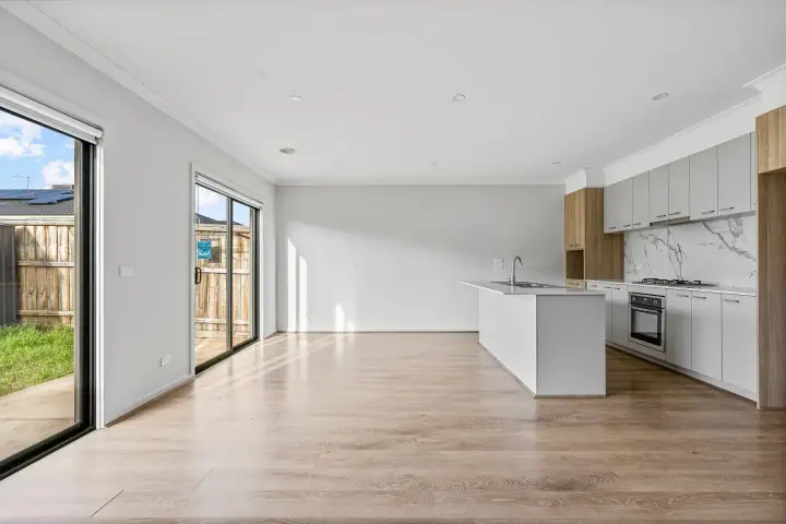 Living and dining room, Thornhill Park