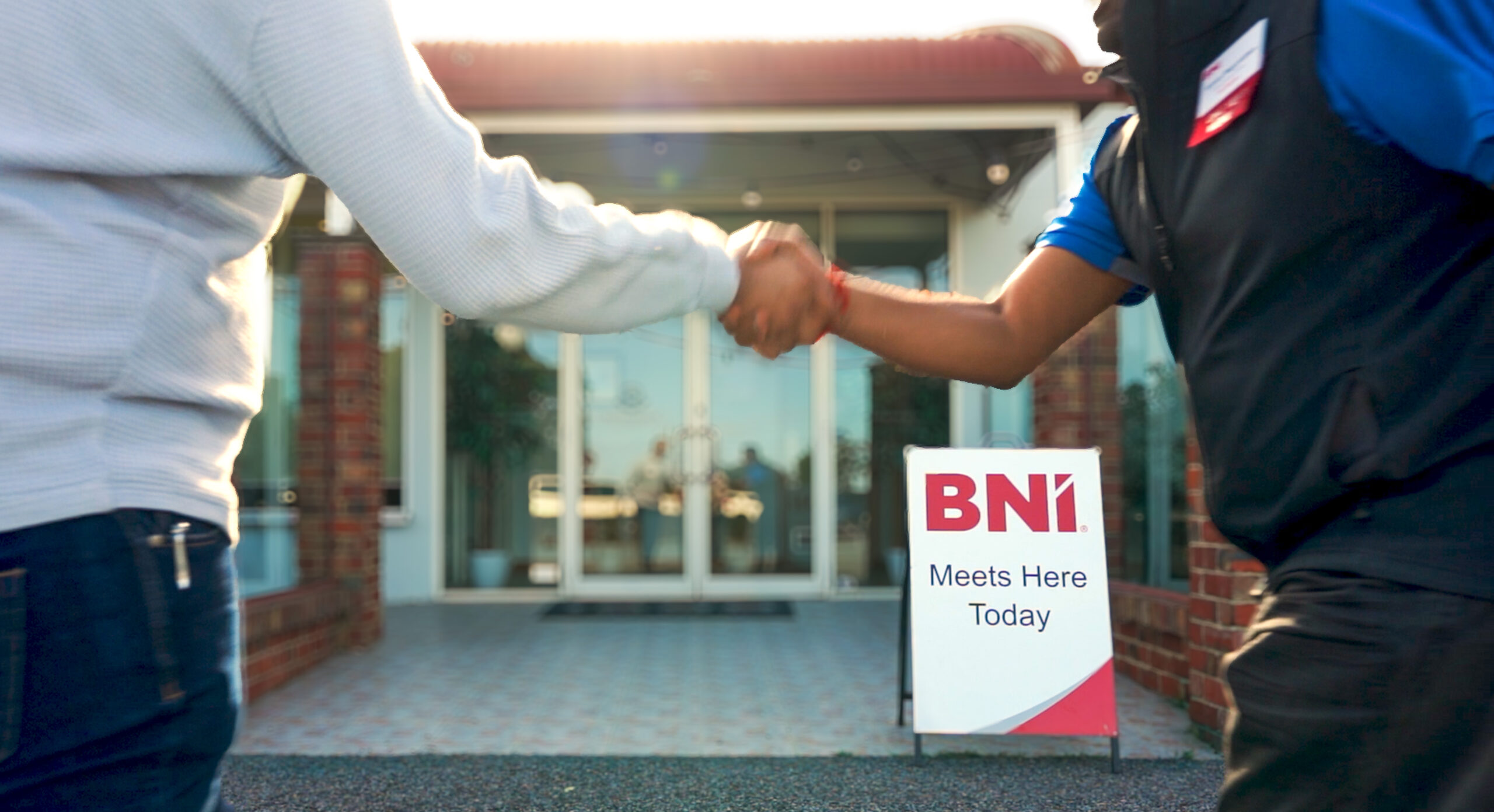 Members networking at a BNI South Eastern meeting